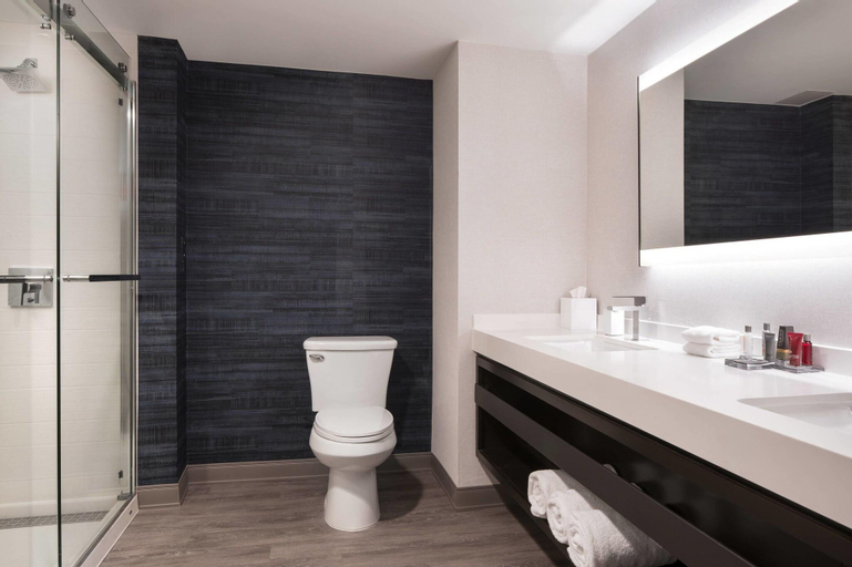 Bathroom 4