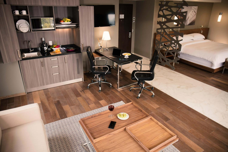 Bedroom 2, Krystal Grand Suites Insurgentes, Mexico City