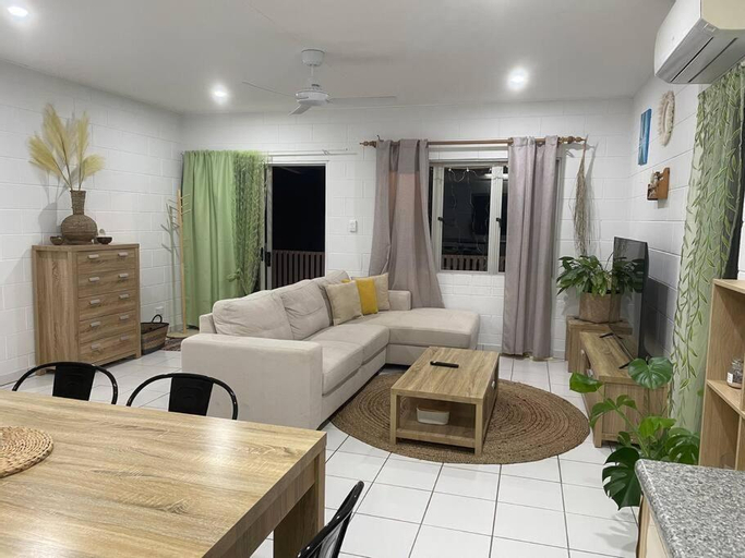Dining Room 5, Withanee, Magnetic Island