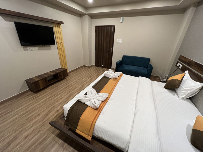 Bedroom 2, grand falcon, Bangalore