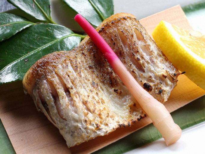 Food & Drinks 9