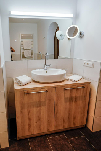 Bathroom 3, Haus Karnia Appartements & Zimmer, Hermagor