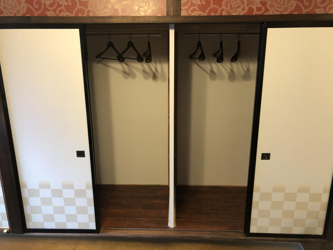 Others 3, Taisho Aburaya, Takayama