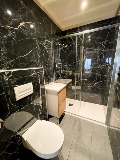 Bathroom 5, La Collégiale - Etablissement de charme, Loir-et-Cher