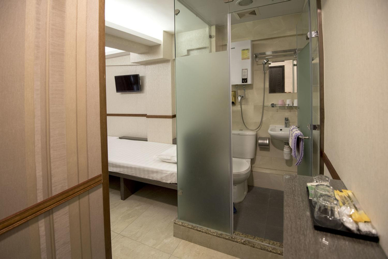 Bathroom 15
