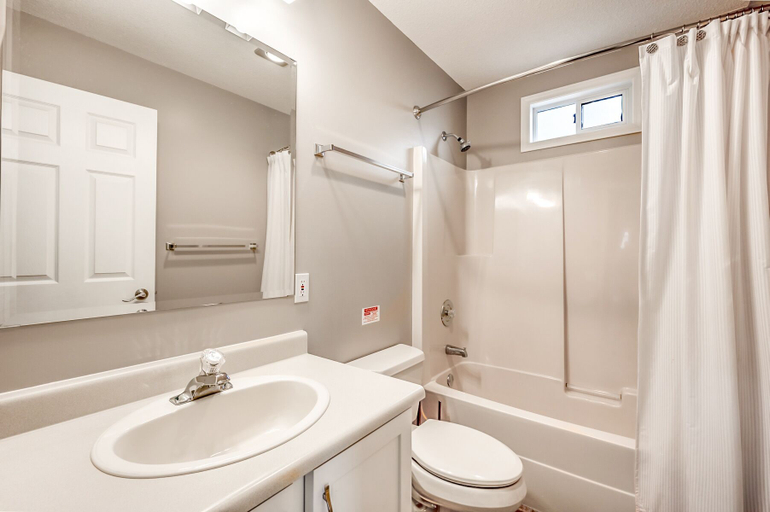 Bathroom, Perfect Getaway Cabin in the Okanagan 6, Central Okanagan