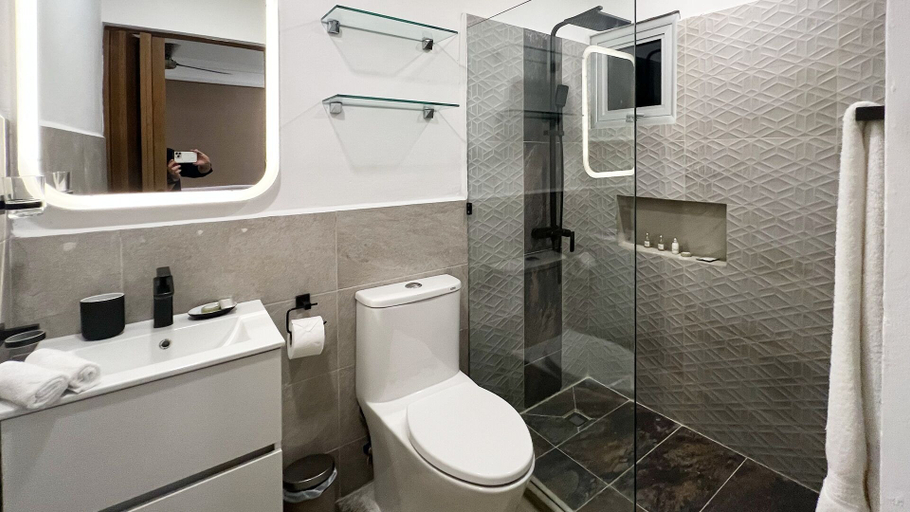 Bathroom 5, Empyrean Portillo Wellness, Las Terrenas