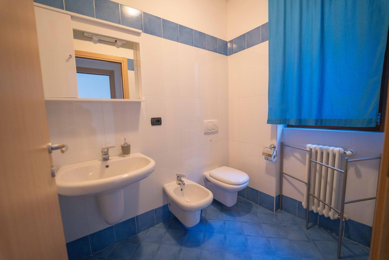 Bathroom 4, Residence Dorio, Lecco