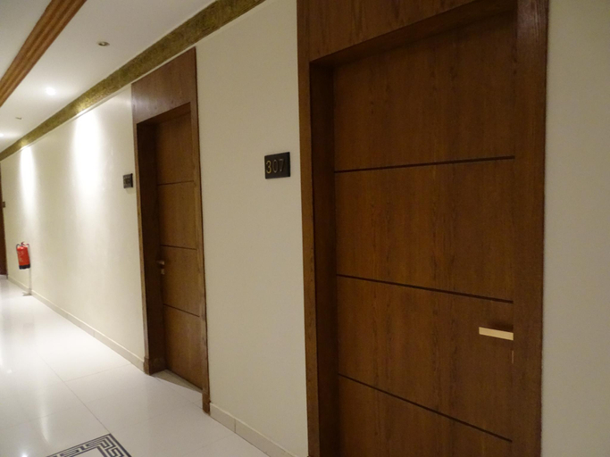 Public Area 2, Comfort Inn Suites Riyadh, Riyadh