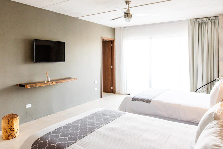 Bedroom 3, Hotel 52, Cozumel