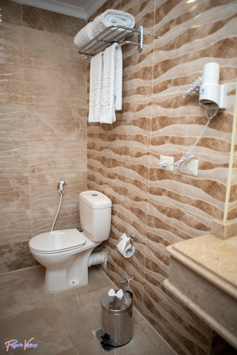 Bathroom 5, Rehana Plaza Hotel, Nasr City 1