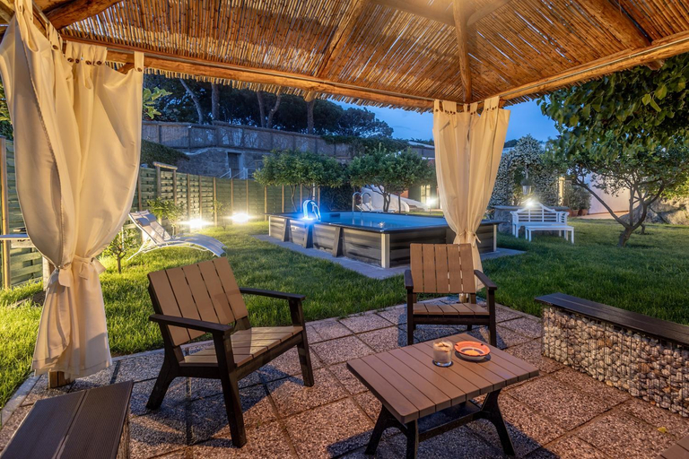 Food & Drinks 5, Villa Conchiglia blu con piscina, Napoli