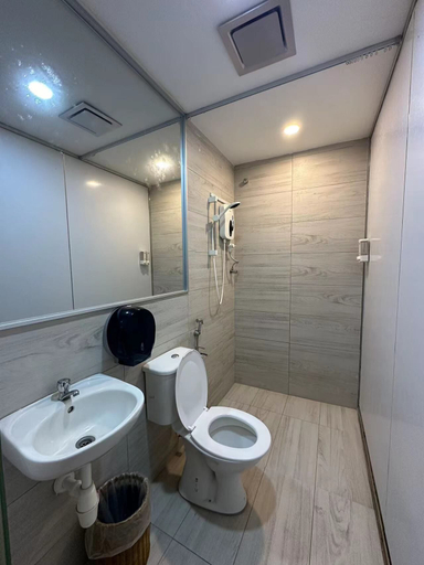 Bathroom 4, Dsney Boutique Hotel, Malacca City
