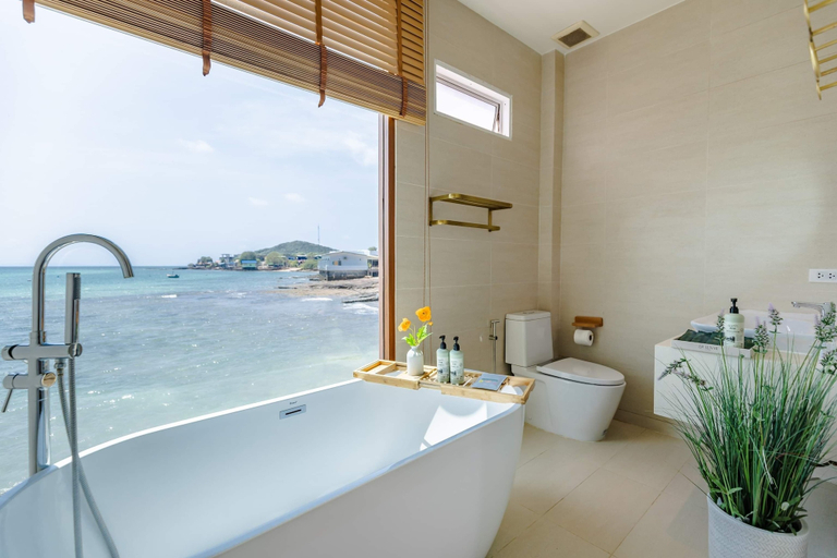 Bathroom 4, Moonlight Koh Larn, Pattaya
