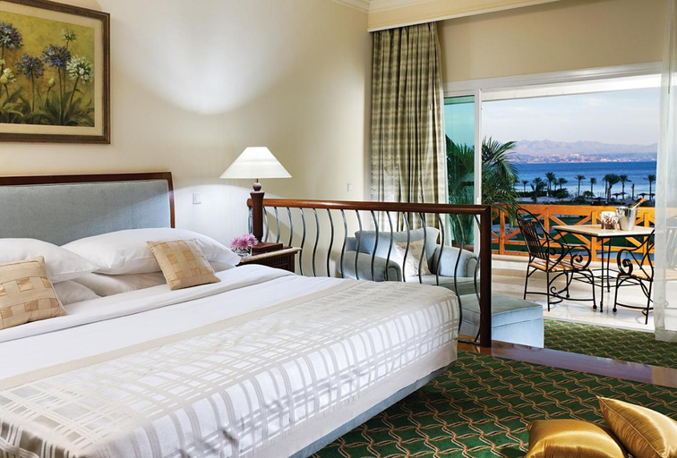 Bedroom 3, Movenpick Resort Taba, Taba