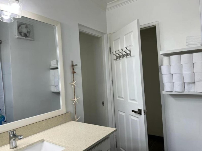 Bathroom, Negril Beach Club
