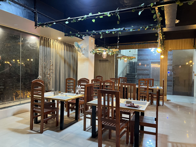 Food & Drinks 5, grand falcon, Bangalore