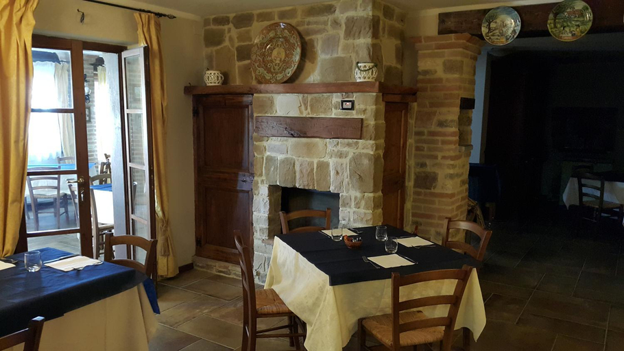 Food & Drinks 4, Agriturismo Countryhouse Le Giare, Perugia