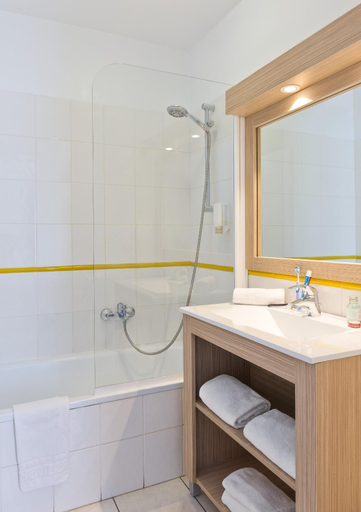 Bathroom 4, Adagio Access Nice Magnan Aparthotel, Alpes-Maritimes
