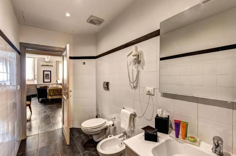 Others 2, Suites Giulia, Rome