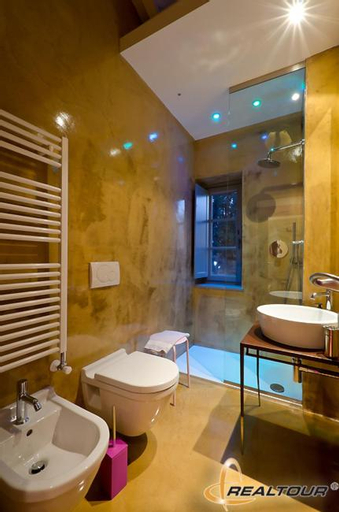 Bathroom 7