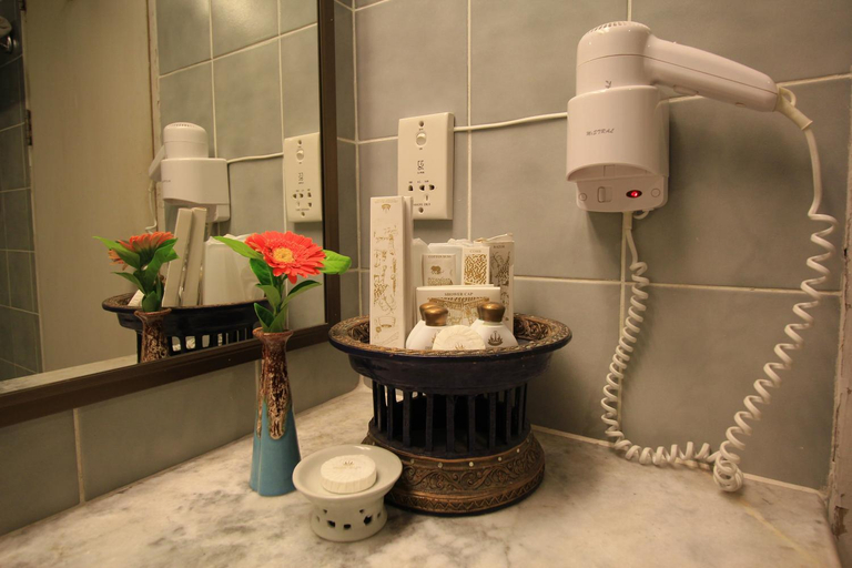 Bathroom 5, Chiangmai Hill Hotel, Muang Chiang Mai
