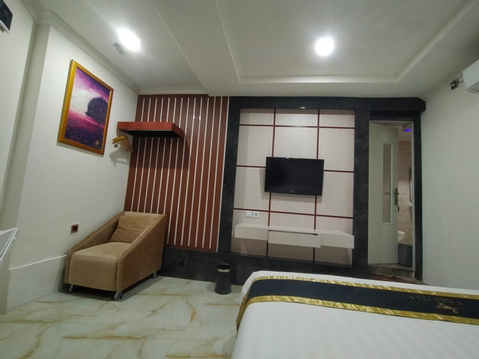 Bedroom 8