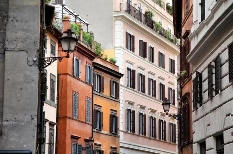 Others 4, Suites Giulia, Rome