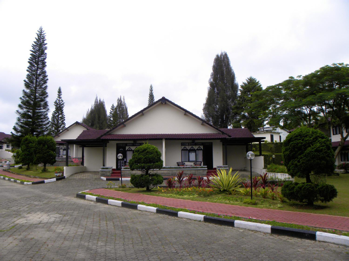 Exterior 6