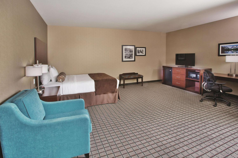 Bedroom 3, La Quinta Inn Suites By Wyndham Bellingham, Whatcom
