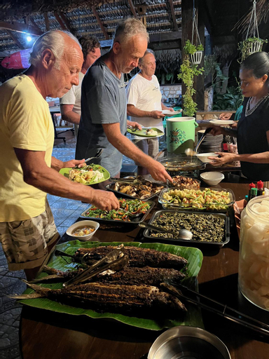 Food & Drinks 5, Lualemba Bungalows, Rote Ndao