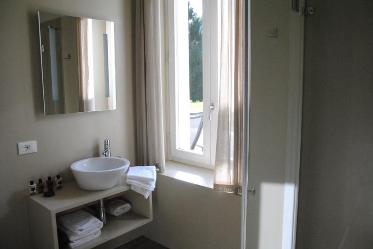 Bathroom 2, Washington Apartments al Vittoriale, Brescia