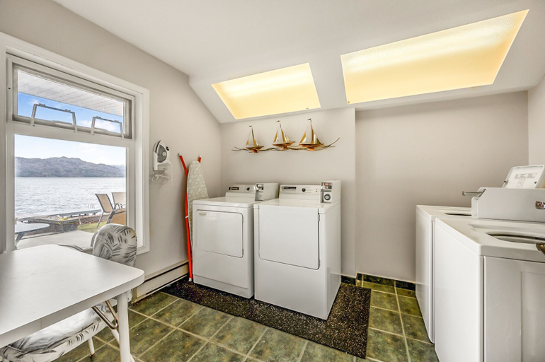 Others 5, Cozy Cottage by the Lakeshore 4, Central Okanagan