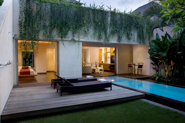 Swimming Pool 7