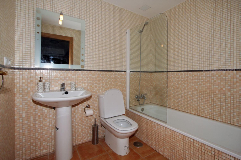 Bathroom 3, Casa Royal, Las Palmas