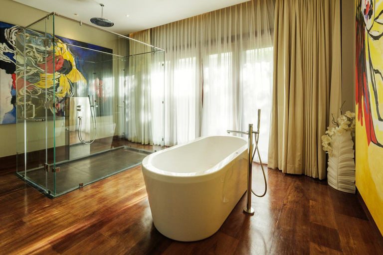 Bathroom 3, Under the Stars Luxury Apartment, Malay