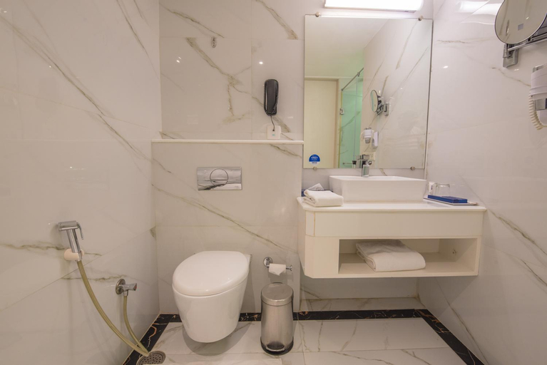 Bathroom 9