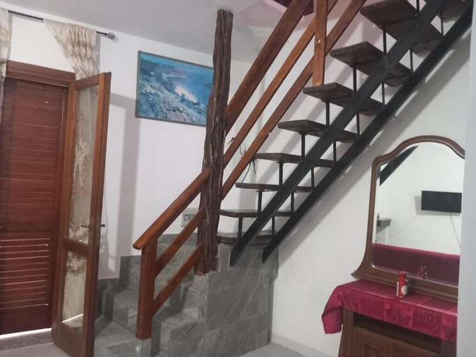 Others 4, Holiday House in Siniscola, Nuoro