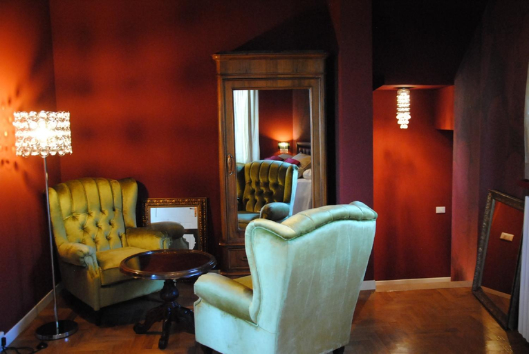 Others 4, Washington Apartments al Vittoriale, Brescia