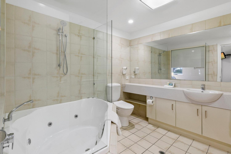 Bathroom 4, Raffles Mooloolaba Apartments, Maroochy - Mooloolaba