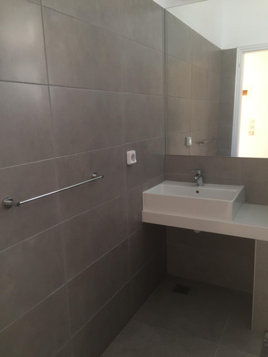 Bathroom 4, Blue Roses, South Aegean