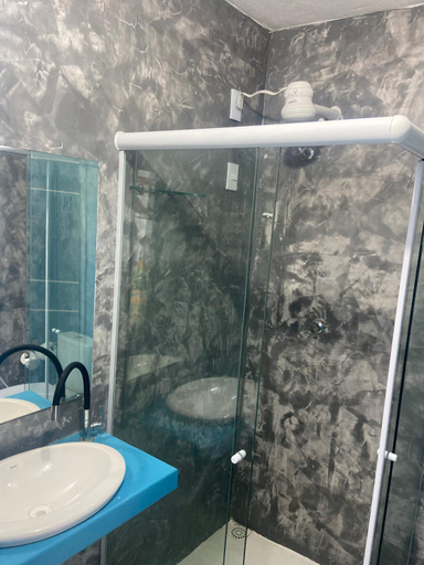 Bathroom 9