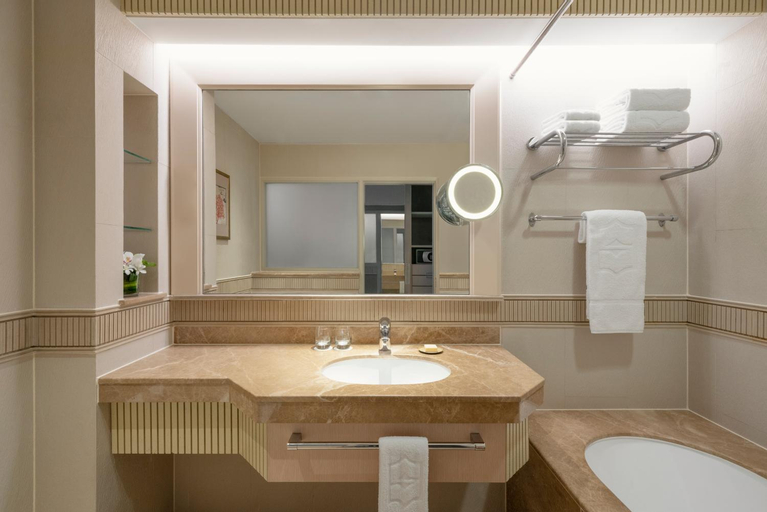 Bathroom 17
