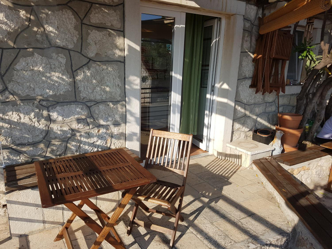 Others 5, Apartments Mirela, Gradac