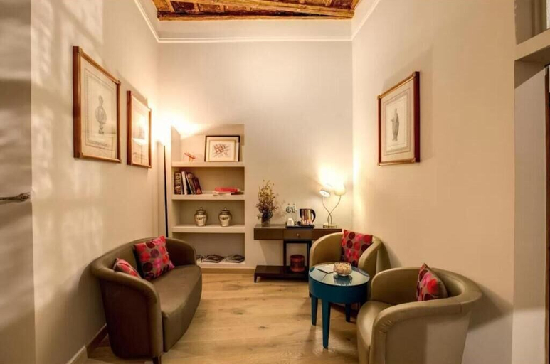 Others 3, Suites Giulia, Rome