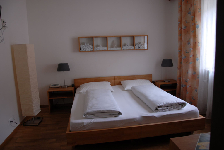 Bedroom 3, Bio Landhotel Anna, Bolzano
