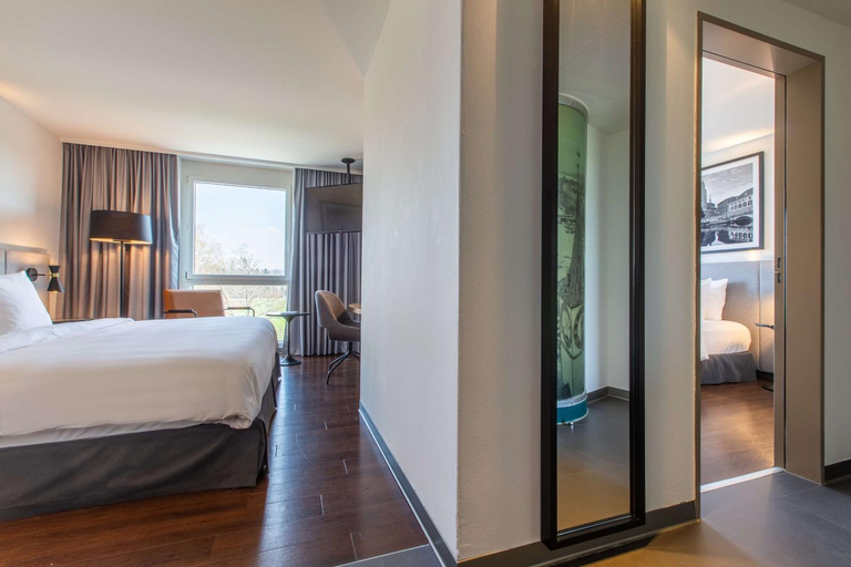 Bedroom 2, Radisson Hotel Zurich Airport, Dielsdorf