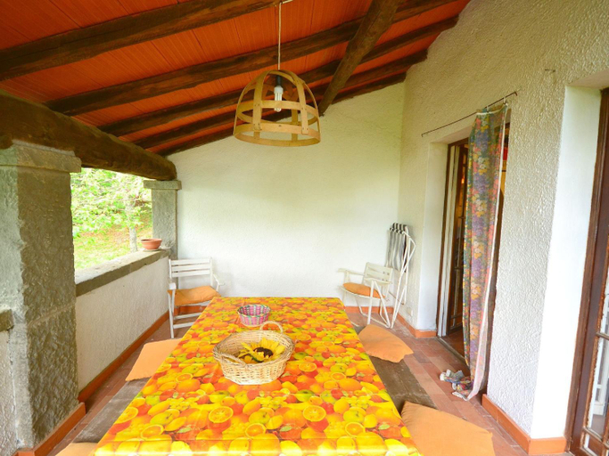 Bedroom 2, Holiday home with shared pool, Pistoia