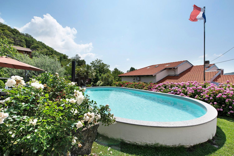 Sport & Beauty 2, Barcollo House - Piscina nel verde, Savona