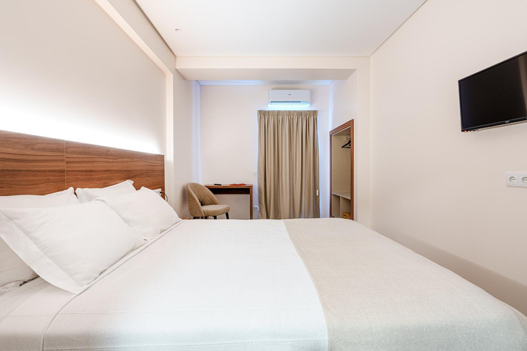 Others 5, Católica Hotel, Ourém